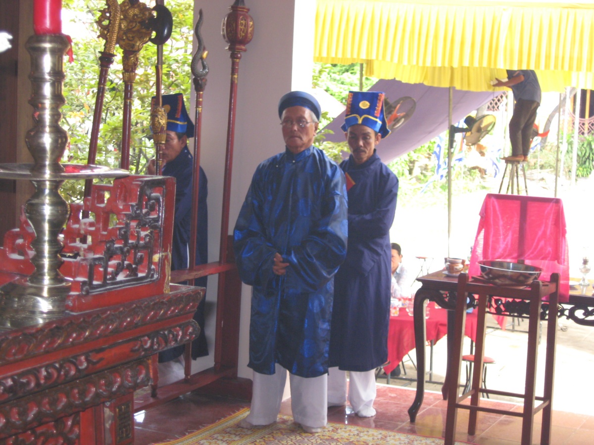 Thu tế