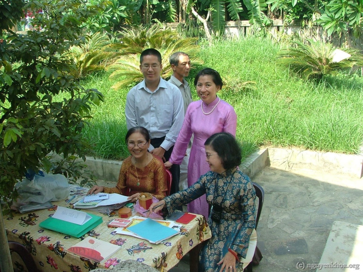 Thu tế