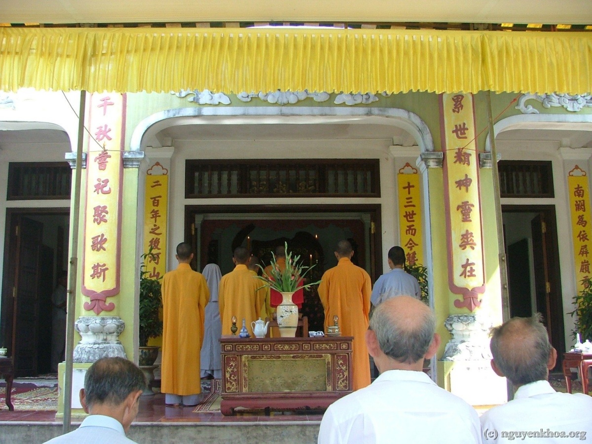 Thu tế